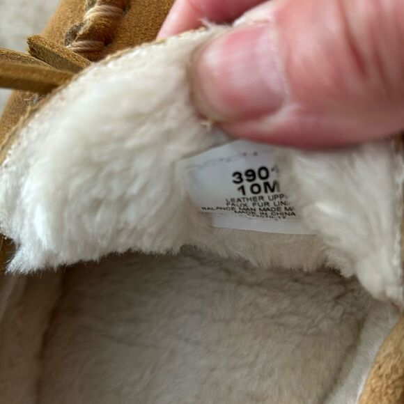 Minnetonka Men’s Hard Sole Moccasins - Picture 3 of 7